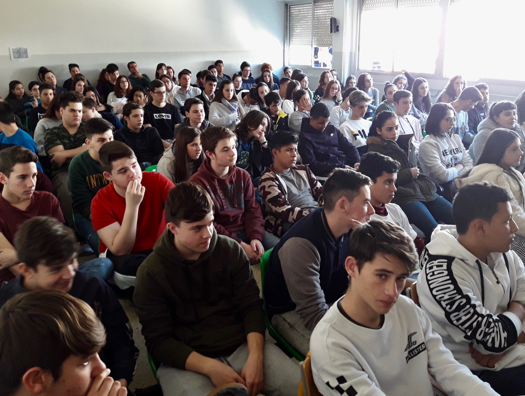 taula rodona amb bat 3