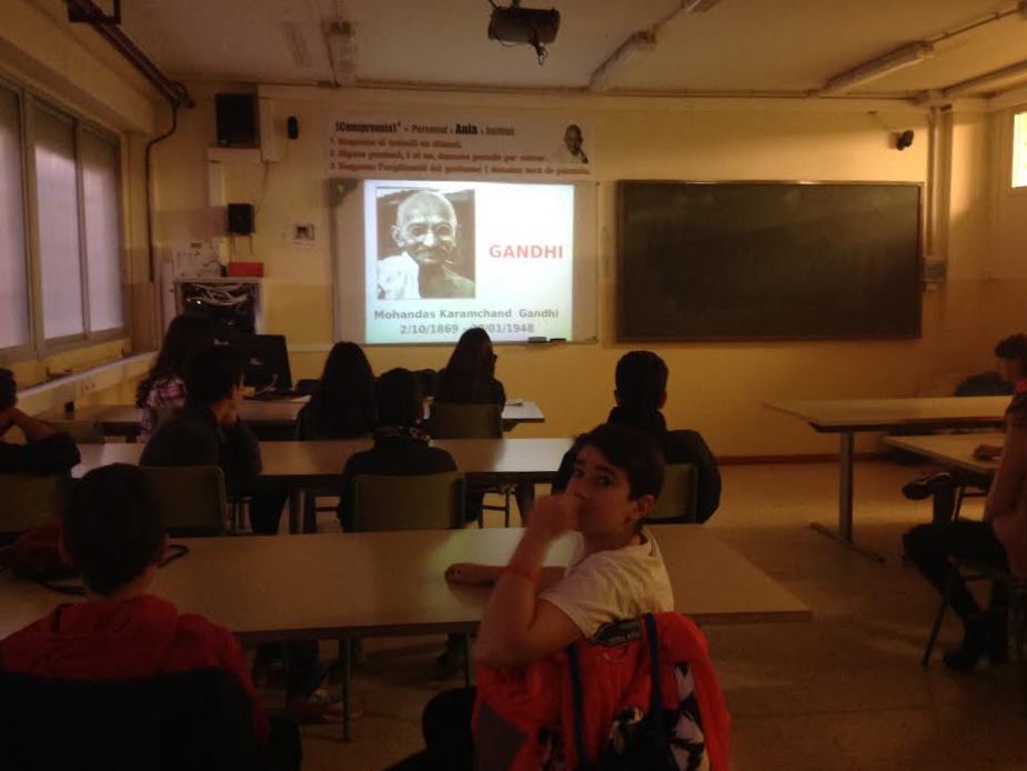ACTE NADAL gandhi