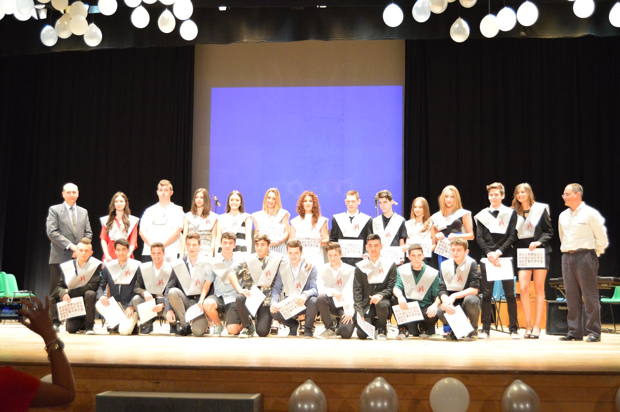 GRADUACIÓ 2BATA 2016 1