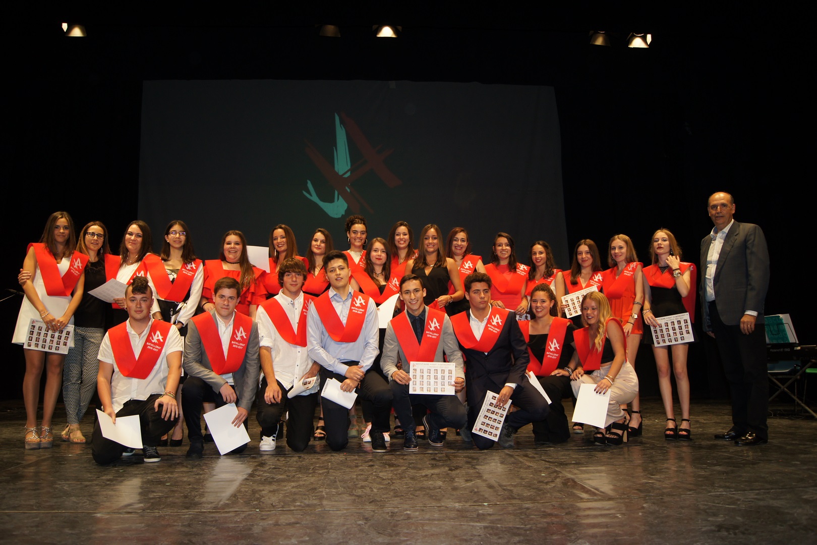 2017 GRADUACIÓ 2BAT B Copy