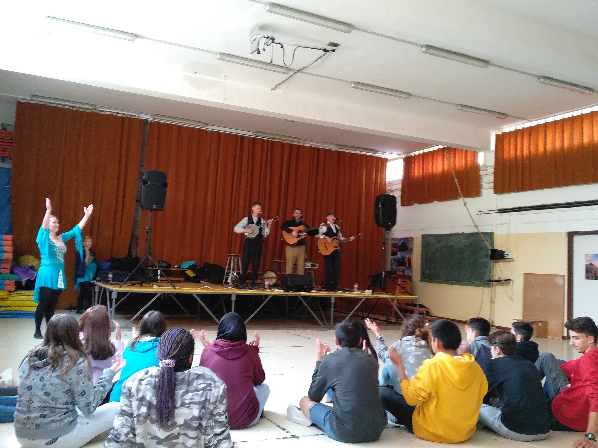 JLANG SINGALONG
